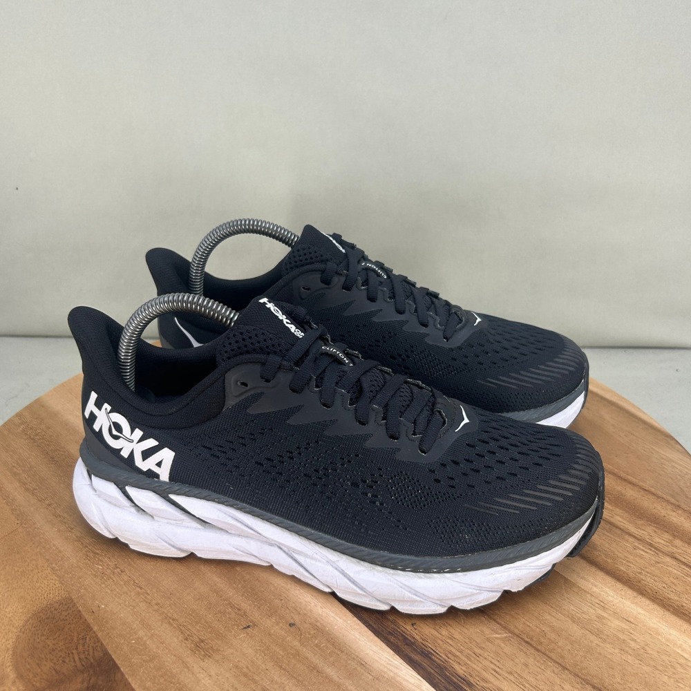 Hoka One One Clifton 7 Wide Black White Running Shoes Womens 8.5 D Cushioned